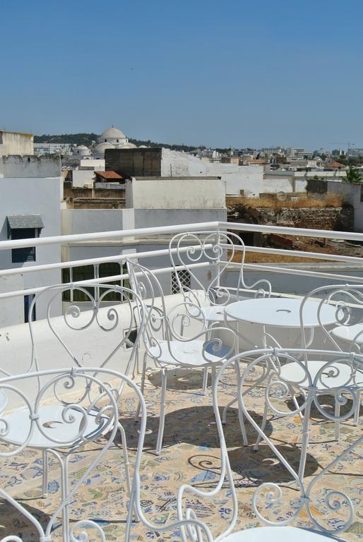 Dar Ben Gacem Hotel Tunis Exterior photo